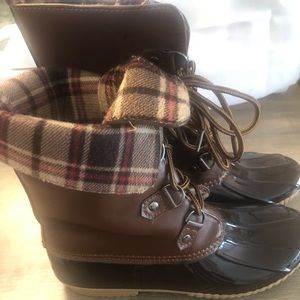 Wet Seal Winter and Rain Duck Boot NWOT